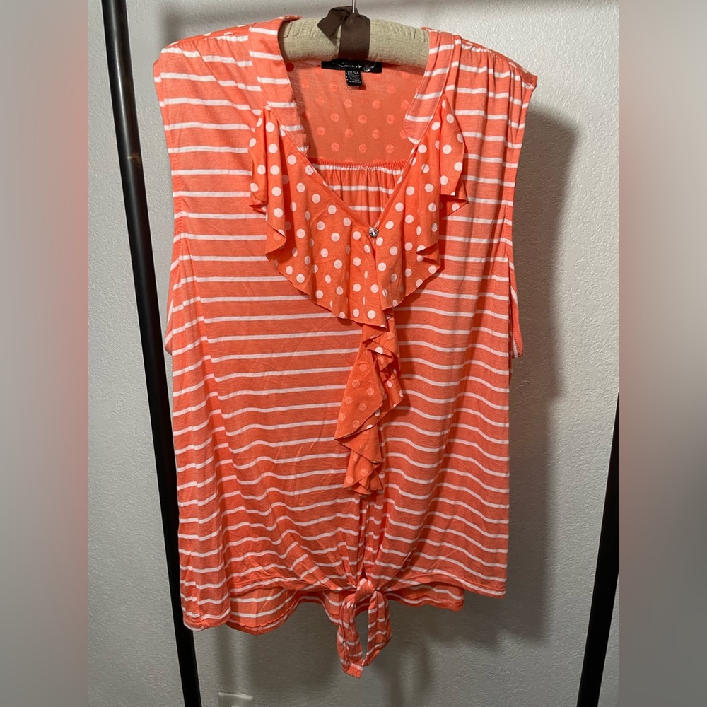 Lena Women’s Top Size 22/24